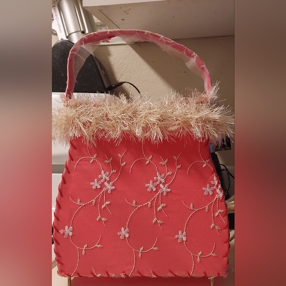 Boa Handbags - Beautiful Pink Purse Lamp. Great As A Night Light
